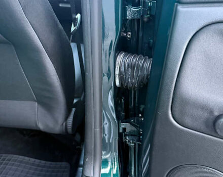 Зелений Фольксваген Пассат, об'ємом двигуна 1.6 л та пробігом 164 тис. км за 6499 $, фото 70 на Automoto.ua