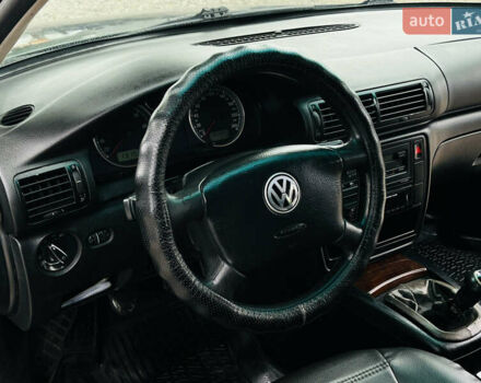 Зеленый Фольксваген Пассат, объемом двигателя 1.78 л и пробегом 365 тыс. км за 3800 $, фото 11 на Automoto.ua