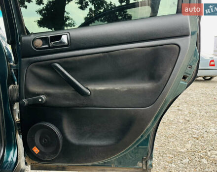 Зеленый Фольксваген Пассат, объемом двигателя 1.78 л и пробегом 365 тыс. км за 3800 $, фото 18 на Automoto.ua