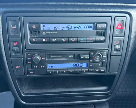 Зелений Фольксваген Пассат, об'ємом двигуна 1.6 л та пробігом 164 тис. км за 6499 $, фото 31 на Automoto.ua