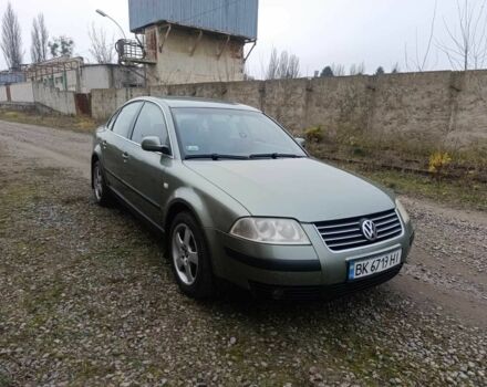 Зеленый Фольксваген Пассат, объемом двигателя 1.8 л и пробегом 270 тыс. км за 3600 $, фото 2 на Automoto.ua