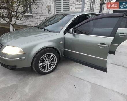 Зеленый Фольксваген Пассат, объемом двигателя 1.8 л и пробегом 354 тыс. км за 4999 $, фото 6 на Automoto.ua