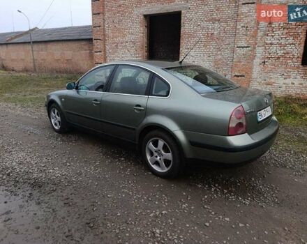 Зеленый Фольксваген Пассат, объемом двигателя 1.78 л и пробегом 280 тыс. км за 3600 $, фото 2 на Automoto.ua