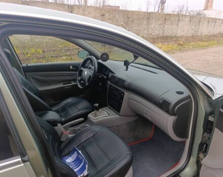 Зеленый Фольксваген Пассат, объемом двигателя 1.8 л и пробегом 270 тыс. км за 3600 $, фото 6 на Automoto.ua