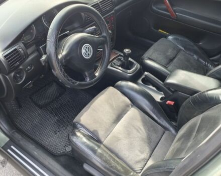 Зеленый Фольксваген Пассат, объемом двигателя 1.8 л и пробегом 351 тыс. км за 4000 $, фото 5 на Automoto.ua