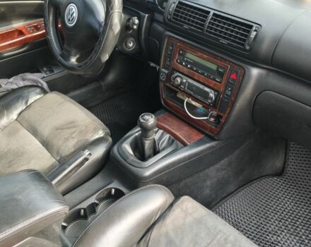 Зеленый Фольксваген Пассат, объемом двигателя 1.8 л и пробегом 351 тыс. км за 4000 $, фото 10 на Automoto.ua