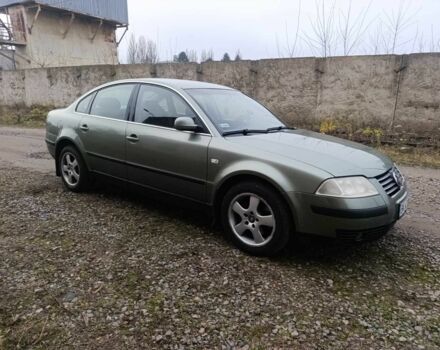 Зеленый Фольксваген Пассат, объемом двигателя 1.8 л и пробегом 270 тыс. км за 3600 $, фото 4 на Automoto.ua