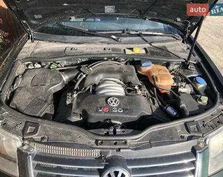 Зеленый Фольксваген Пассат, объемом двигателя 2.8 л и пробегом 340 тыс. км за 3800 $, фото 2 на Automoto.ua