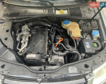 Зелений Фольксваген Пассат, об'ємом двигуна 2 л та пробігом 250 тис. км за 4100 $, фото 8 на Automoto.ua