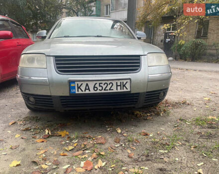 Зелений Фольксваген Пассат, об'ємом двигуна 2 л та пробігом 250 тис. км за 4100 $, фото 1 на Automoto.ua