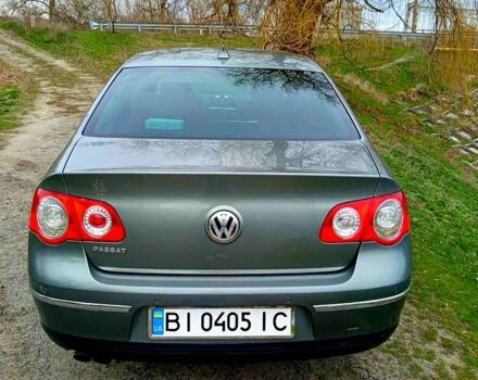 Зеленый Фольксваген Пассат, объемом двигателя 2 л и пробегом 250 тыс. км за 5200 $, фото 1 на Automoto.ua