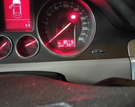 Зеленый Фольксваген Пассат, объемом двигателя 2 л и пробегом 185 тыс. км за 5000 $, фото 3 на Automoto.ua