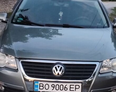 Зеленый Фольксваген Пассат, объемом двигателя 2 л и пробегом 185 тыс. км за 5000 $, фото 1 на Automoto.ua