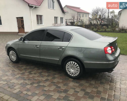 Зелений Фольксваген Пассат, об'ємом двигуна 1.98 л та пробігом 186 тис. км за 5800 $, фото 9 на Automoto.ua