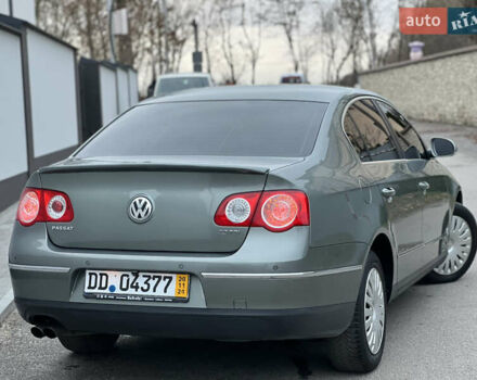 Зелений Фольксваген Пассат, об'ємом двигуна 2 л та пробігом 186 тис. км за 5199 $, фото 53 на Automoto.ua