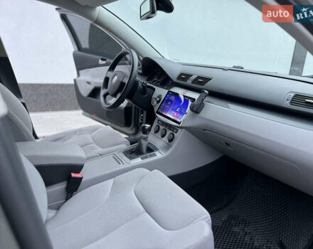 Зелений Фольксваген Пассат, об'ємом двигуна 2 л та пробігом 186 тис. км за 5199 $, фото 76 на Automoto.ua