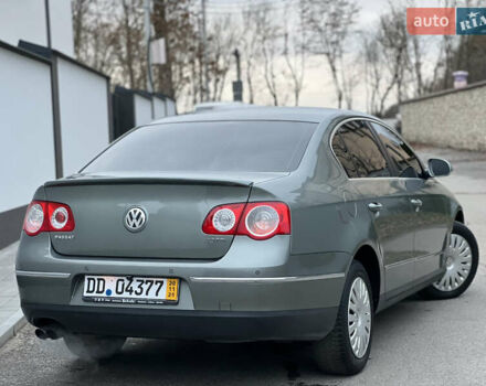 Зелений Фольксваген Пассат, об'ємом двигуна 2 л та пробігом 186 тис. км за 5199 $, фото 52 на Automoto.ua