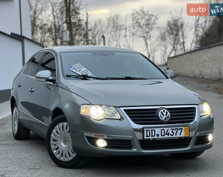 Зелений Фольксваген Пассат, об'ємом двигуна 2 л та пробігом 186 тис. км за 5199 $, фото 39 на Automoto.ua