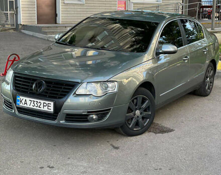 Зеленый Фольксваген Пассат, объемом двигателя 2 л и пробегом 203 тыс. км за 7400 $, фото 8 на Automoto.ua