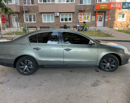 Зеленый Фольксваген Пассат, объемом двигателя 2 л и пробегом 203 тыс. км за 7400 $, фото 5 на Automoto.ua