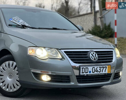 Зелений Фольксваген Пассат, об'ємом двигуна 2 л та пробігом 186 тис. км за 5199 $, фото 42 на Automoto.ua