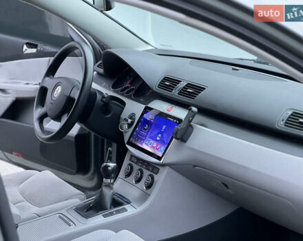 Зелений Фольксваген Пассат, об'ємом двигуна 2 л та пробігом 186 тис. км за 5199 $, фото 75 на Automoto.ua