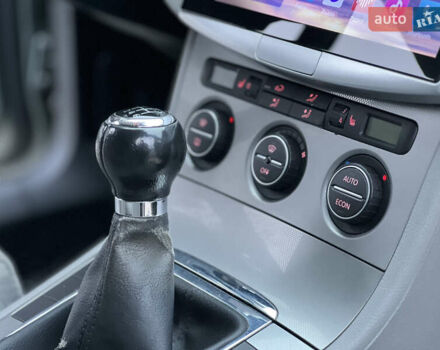 Зелений Фольксваген Пассат, об'ємом двигуна 2 л та пробігом 186 тис. км за 5199 $, фото 74 на Automoto.ua