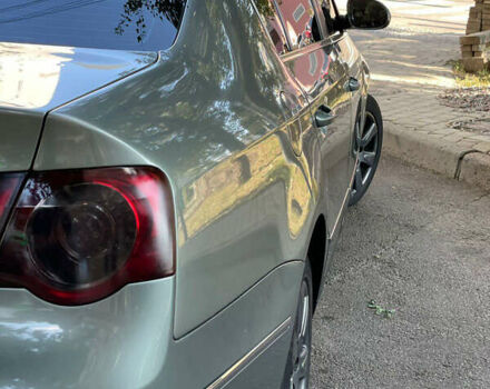 Зеленый Фольксваген Пассат, объемом двигателя 2 л и пробегом 203 тыс. км за 7400 $, фото 9 на Automoto.ua