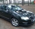 Зеленый Фольксваген Пассат, объемом двигателя 2 л и пробегом 280 тыс. км за 7000 $, фото 1 на Automoto.ua