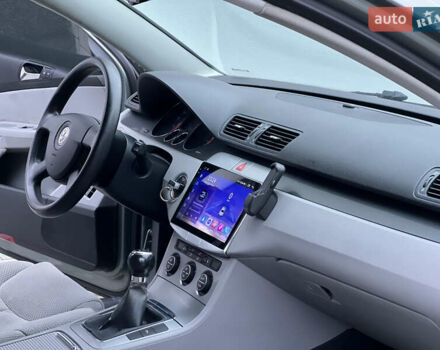 Зелений Фольксваген Пассат, об'ємом двигуна 2 л та пробігом 186 тис. км за 5199 $, фото 67 на Automoto.ua