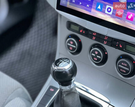 Зелений Фольксваген Пассат, об'ємом двигуна 2 л та пробігом 186 тис. км за 5199 $, фото 73 на Automoto.ua