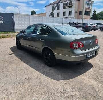 Зелений Фольксваген Пассат, об'ємом двигуна 2 л та пробігом 360 тис. км за 5900 $, фото 5 на Automoto.ua