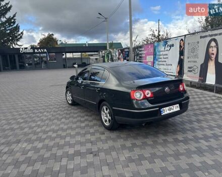 Зеленый Фольксваген Пассат, объемом двигателя 1.8 л и пробегом 306 тыс. км за 6400 $, фото 4 на Automoto.ua