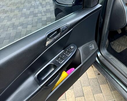 Зеленый Фольксваген Пассат, объемом двигателя 1.8 л и пробегом 306 тыс. км за 6400 $, фото 9 на Automoto.ua