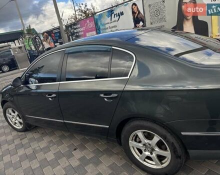 Зеленый Фольксваген Пассат, объемом двигателя 1.8 л и пробегом 306 тыс. км за 6400 $, фото 5 на Automoto.ua