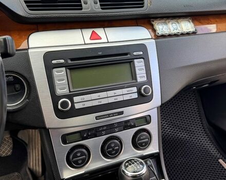 Зеленый Фольксваген Пассат, объемом двигателя 1.8 л и пробегом 306 тыс. км за 6400 $, фото 7 на Automoto.ua