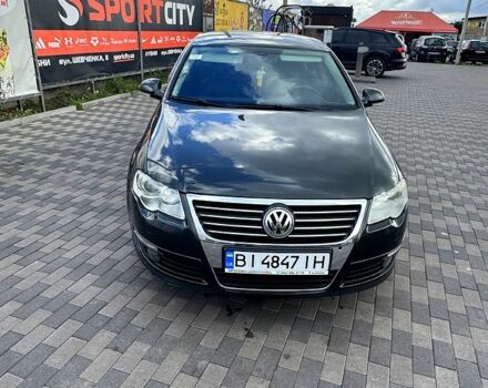 Зеленый Фольксваген Пассат, объемом двигателя 1.8 л и пробегом 306 тыс. км за 6400 $, фото 2 на Automoto.ua