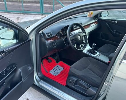 Зеленый Фольксваген Пассат, объемом двигателя 2 л и пробегом 247 тыс. км за 6500 $, фото 7 на Automoto.ua