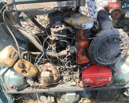 Зелений Фольксваген Пассат, об'ємом двигуна 1.6 л та пробігом 270 тис. км за 650 $, фото 9 на Automoto.ua