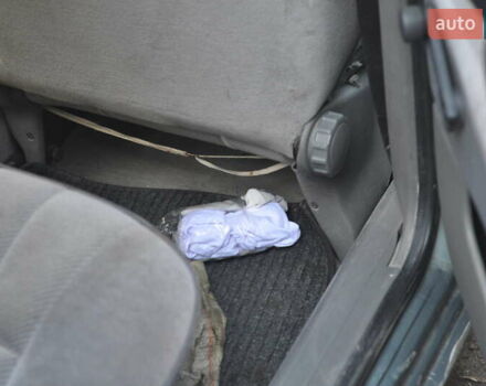 Зеленый Фольксваген Пассат, объемом двигателя 1.8 л и пробегом 250 тыс. км за 2200 $, фото 9 на Automoto.ua