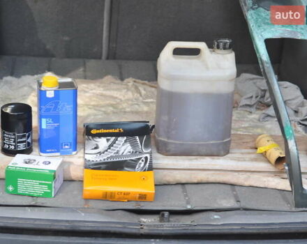 Зеленый Фольксваген Пассат, объемом двигателя 1.8 л и пробегом 250 тыс. км за 2200 $, фото 6 на Automoto.ua