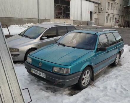Зелений Фольксваген Пассат, об'ємом двигуна 1.6 л та пробігом 250 тис. км за 1200 $, фото 1 на Automoto.ua