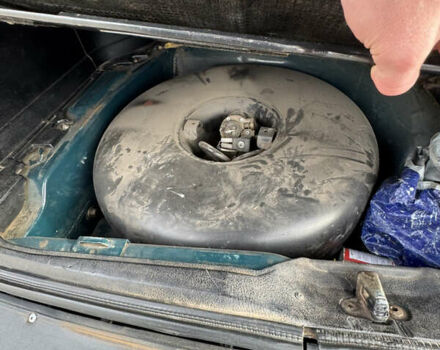 Зелений Фольксваген Пассат, об'ємом двигуна 1.6 л та пробігом 240 тис. км за 3000 $, фото 14 на Automoto.ua