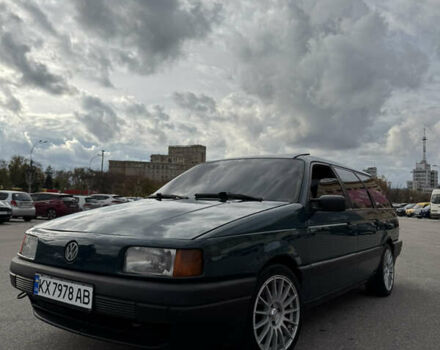 Зелений Фольксваген Пассат, об'ємом двигуна 1.6 л та пробігом 240 тис. км за 3000 $, фото 2 на Automoto.ua