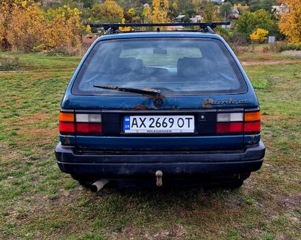 Зеленый Фольксваген Пассат, объемом двигателя 2 л и пробегом 350 тыс. км за 1300 $, фото 2 на Automoto.ua