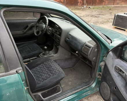 Зеленый Фольксваген Пассат, объемом двигателя 1.98 л и пробегом 280 тыс. км за 1700 $, фото 5 на Automoto.ua