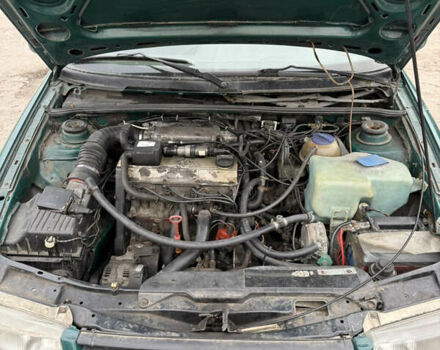 Зеленый Фольксваген Пассат, объемом двигателя 1.98 л и пробегом 280 тыс. км за 1700 $, фото 3 на Automoto.ua