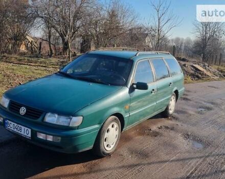 Зелений Фольксваген Пассат, об'ємом двигуна 1.8 л та пробігом 300 тис. км за 3650 $, фото 3 на Automoto.ua