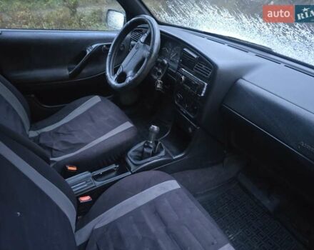 Зеленый Фольксваген Пассат, объемом двигателя 1.8 л и пробегом 528 тыс. км за 2200 $, фото 7 на Automoto.ua