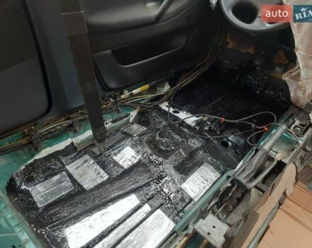Зеленый Фольксваген Пассат, объемом двигателя 1.98 л и пробегом 425 тыс. км за 2000 $, фото 16 на Automoto.ua